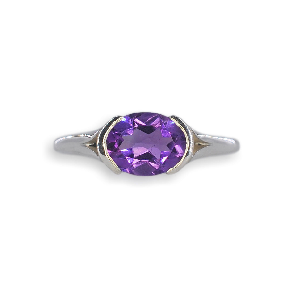 Silver Oval Amethyst Ring